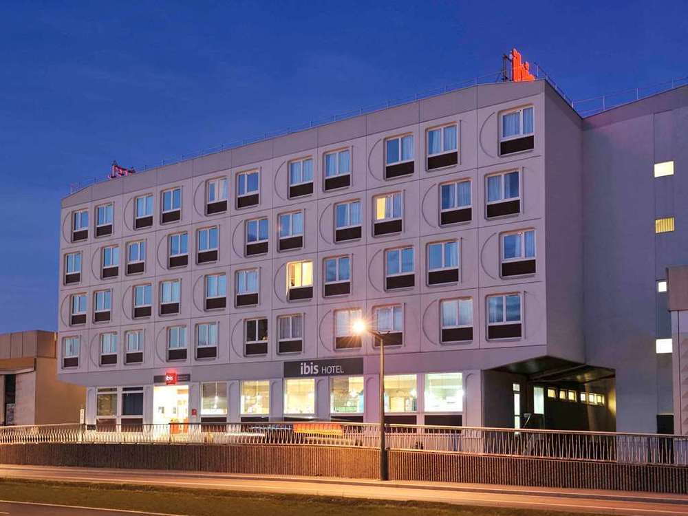 ไอบิส บูโลญ-ซูร์-แมร์ ซองทร์ เล ปอร์ต Hotel ภายนอก รูปภาพ