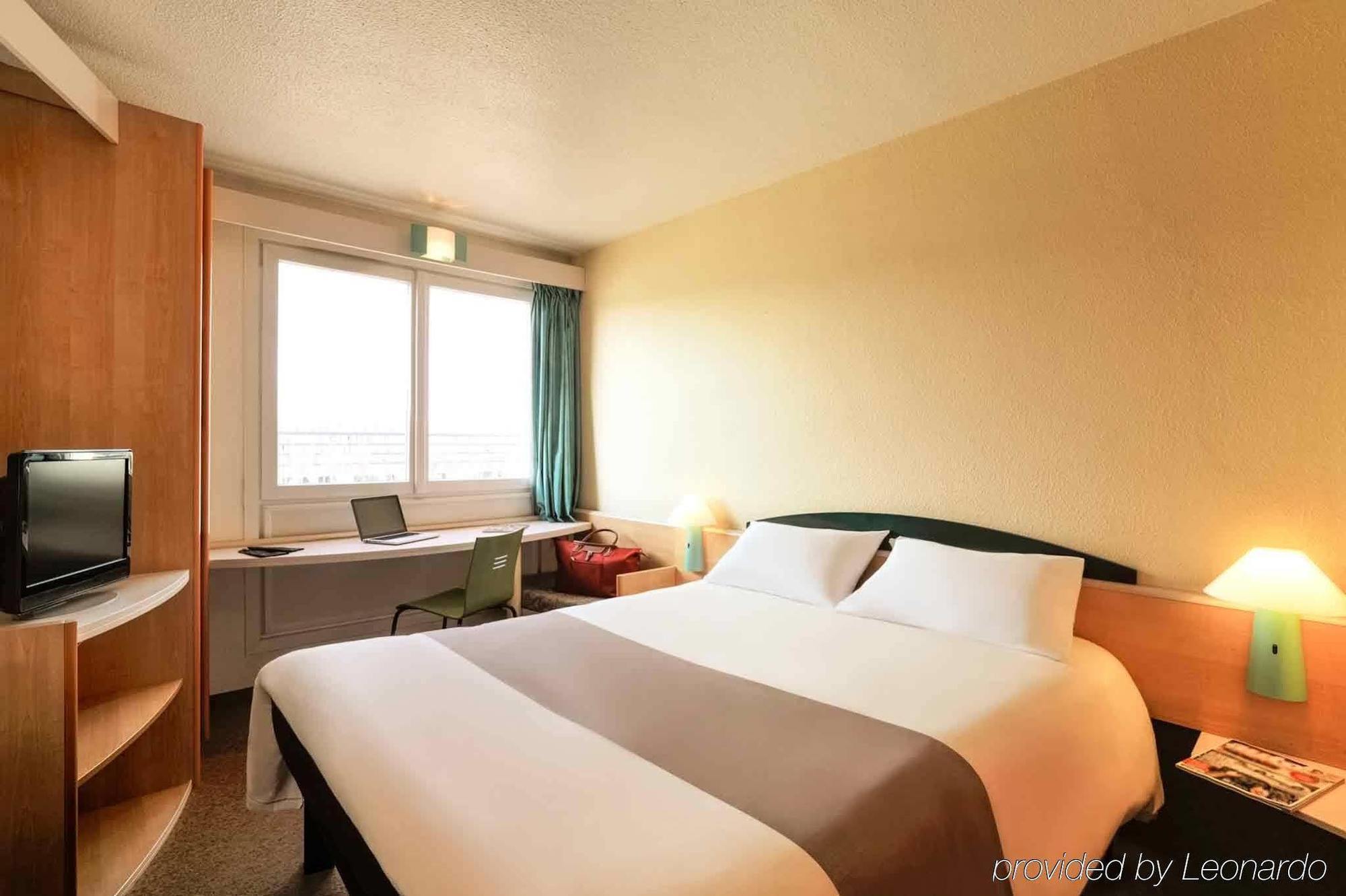 ไอบิส บูโลญ-ซูร์-แมร์ ซองทร์ เล ปอร์ต Hotel ภายนอก รูปภาพ